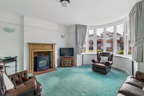 3 bedroom detached house for sale, Chester Drive, Harrow, HA2 7PY