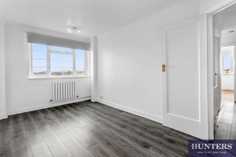 2 bedroom flat to rent, Ashford Court, Ashford Road, NW2