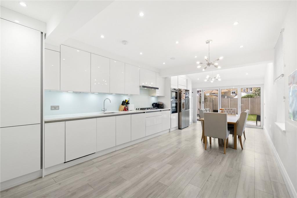 Kitchen/Dining