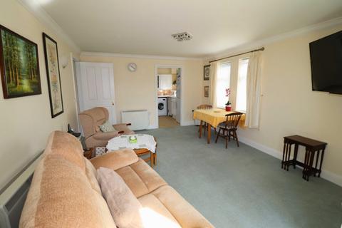 2 bedroom flat for sale, St Leonards Avenue, Hayling Island