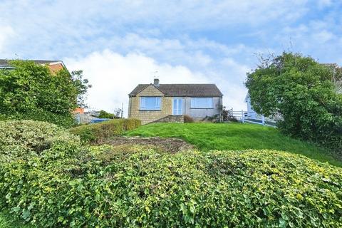 2 bedroom detached bungalow for sale, Hopton Road, Cam, Dursley, GL11 5NZ