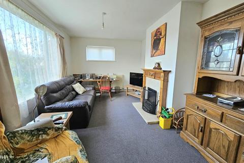 2 bedroom detached bungalow for sale, Hopton Road, Cam, Dursley, GL11 5NZ