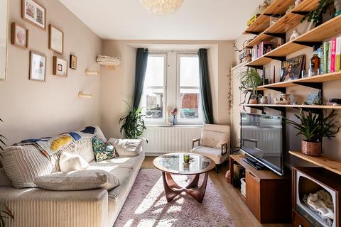 1 bedroom flat for sale, Hawthornvale, Newhaven, Edinburgh, EH6