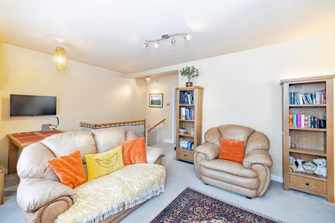 1 bedroom maisonette for sale, Neston Road, Watford