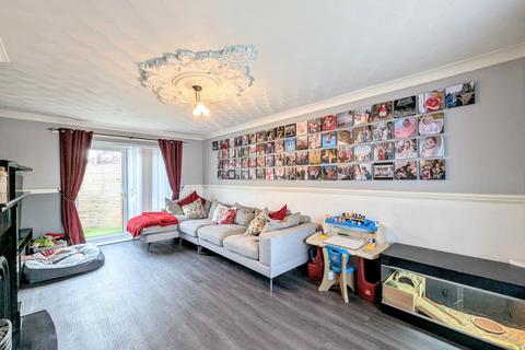 2 bedroom semi-detached house for sale, Romney Avenue, South Shields, NE34