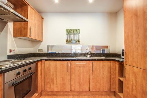 2 bedroom apartment to rent, Curzon Place, Gateshead Quayside,