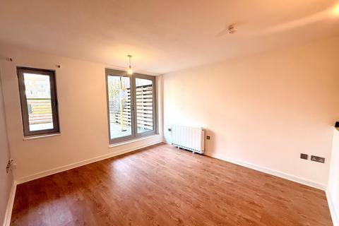 1 bedroom flat to rent, Admiralty Road, Portsmouth, PO1