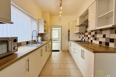 3 bedroom detached house for sale, Burns Street, Gainsborough DN21