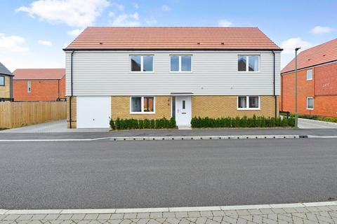 5 bedroom detached house for sale, Exbury Crescent, Cranleigh, GU6