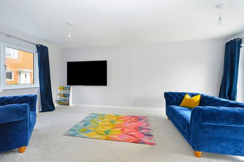 5 bedroom detached house for sale, Exbury Crescent, Cranleigh, GU6