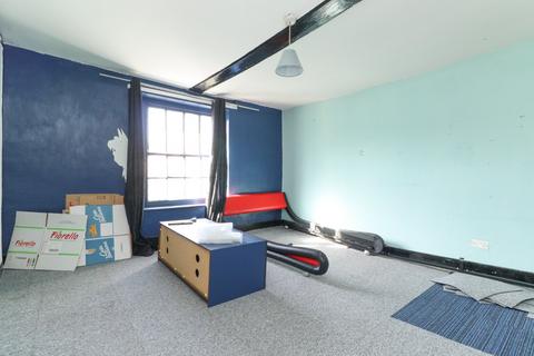 2 bedroom flat for sale, King Street, Margate, Kent, CT9
