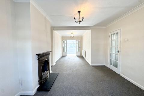 3 bedroom semi-detached house to rent, Grosvenor Avenue,  Hayes, UB4