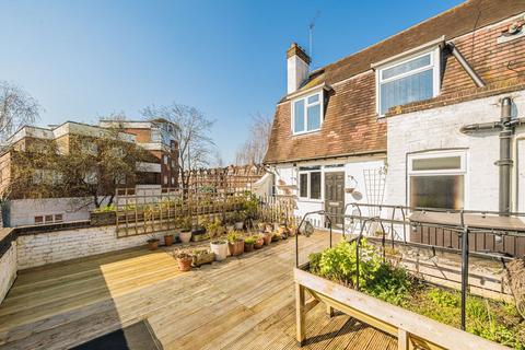 undefined, Heath Road, Twickenham TW1
