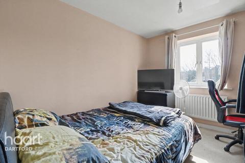 2 bedroom flat for sale, Macarthur Close, ERITH