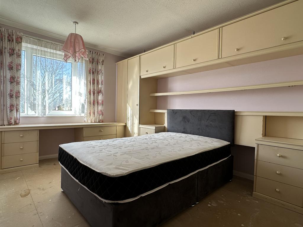 Bed 2.JPG