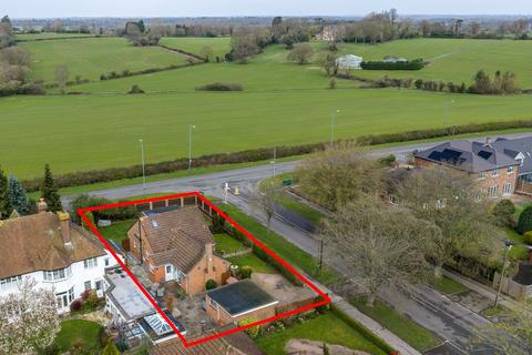 4 bedroom detached bungalow for sale, Telford Avenue, Leamington Spa CV32