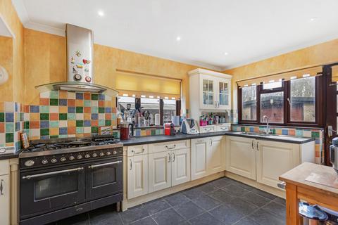 4 bedroom detached house for sale, Mill Street, KIDLINGTON, OX5