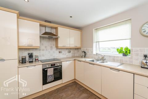 2 bedroom flat for sale, Bailey Avenue, Lytham St Annes, Lancashire