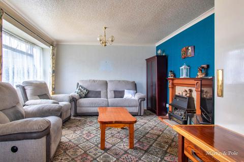 undefined, Silverdale Road, Earley, Reading