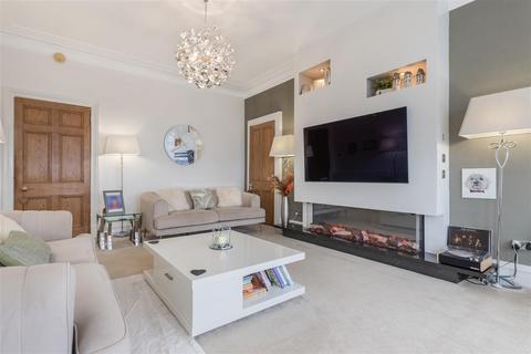 3 bedroom flat for sale, Eldon Street, Greenock