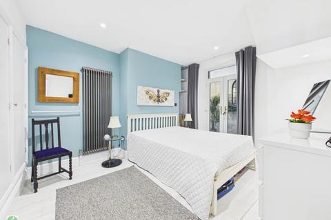 4 bedroom terraced house for sale, Princes Square, Looe PL13
