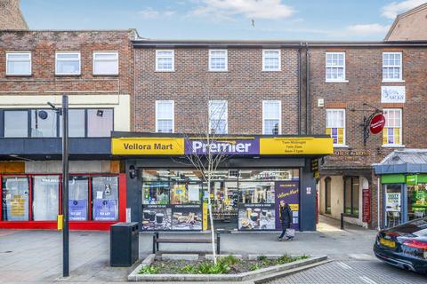 undefined, High Street North, Dunstable, Bedfordshire, LU6