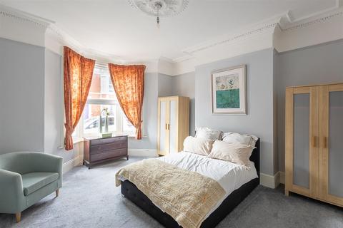 2 bedroom flat to rent, Fairfield Road, Jesmond, Newcastle upon Tyne