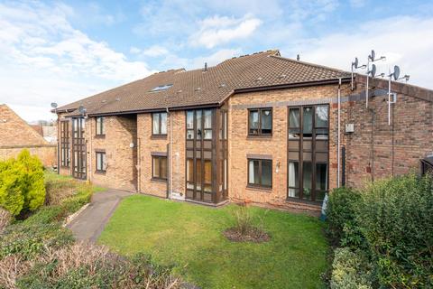 1 bedroom apartment for sale, Gateway, Weybridge, KT13