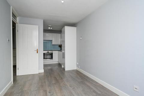 1 bedroom apartment for sale, Gateway, Weybridge, KT13