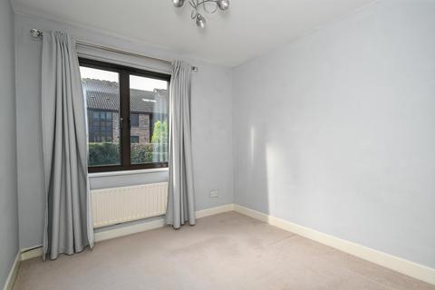 1 bedroom apartment for sale, Gateway, Weybridge, KT13