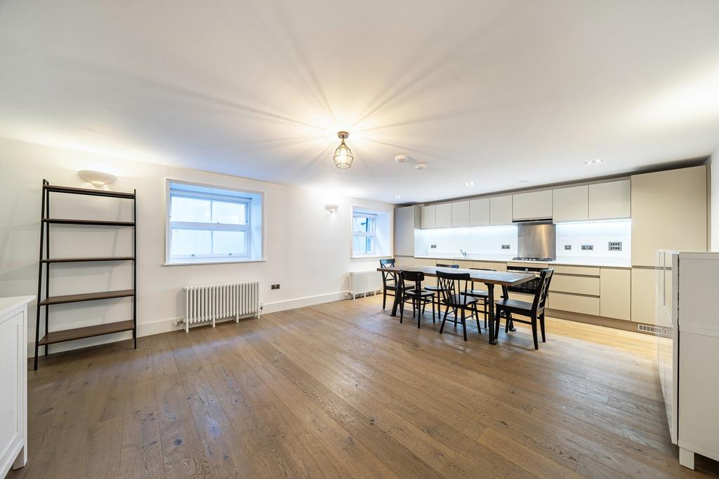 Kitchen/Reception