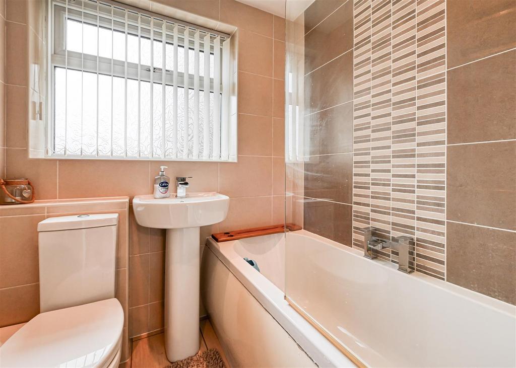 16 Ashley Gardens-11.jpg