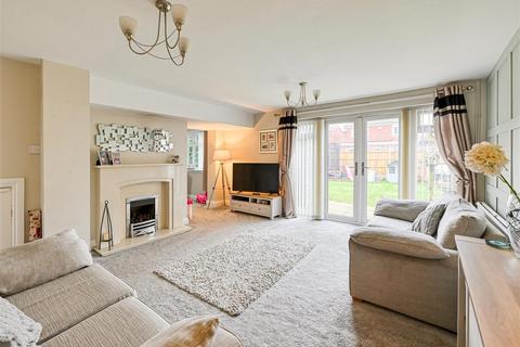 undefined, 16 Ashley Gardens, Codsall, Wolverhampton, WV8 1AX