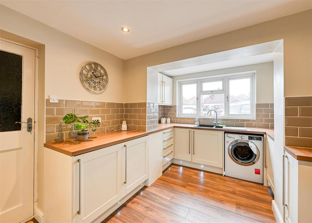16 Ashley Gardens-17.jpg