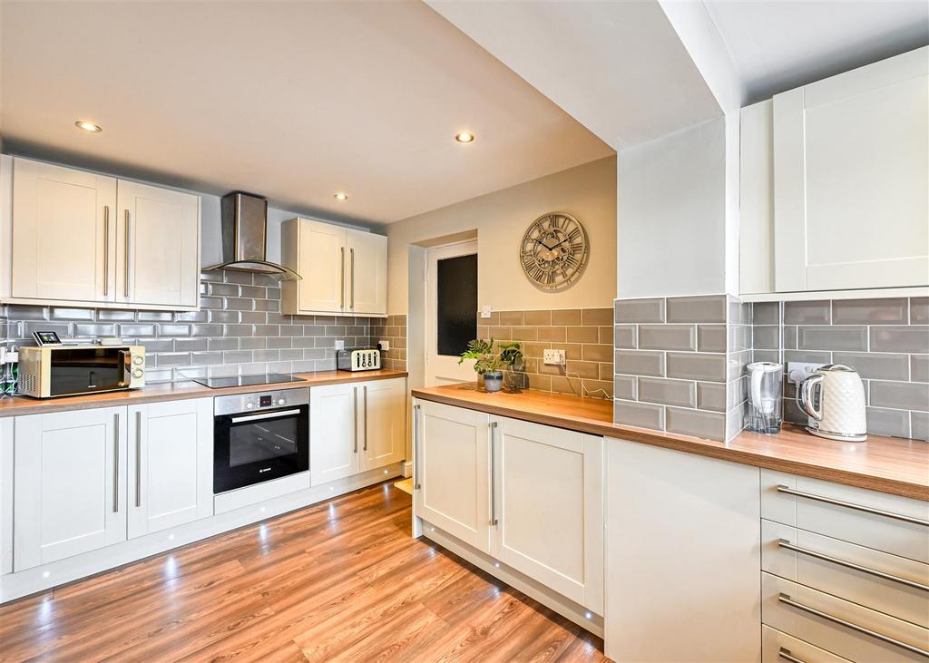 16 Ashley Gardens-16.jpg
