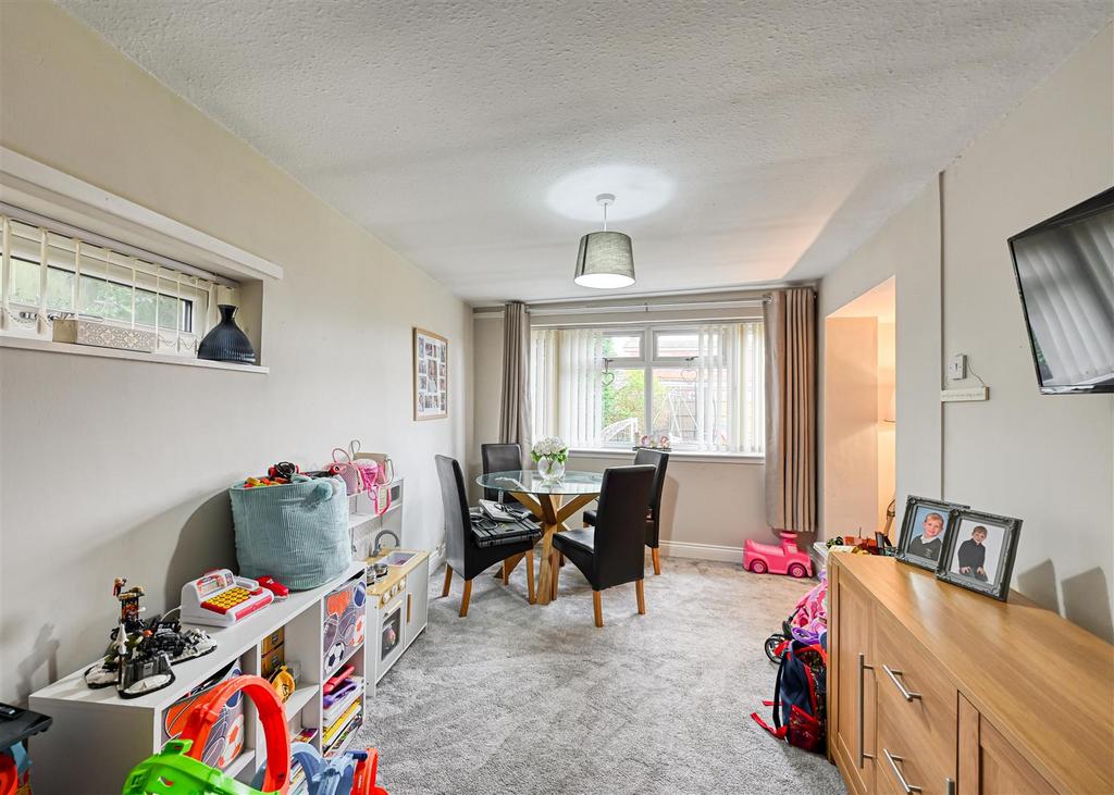 16 Ashley Gardens-6.jpg