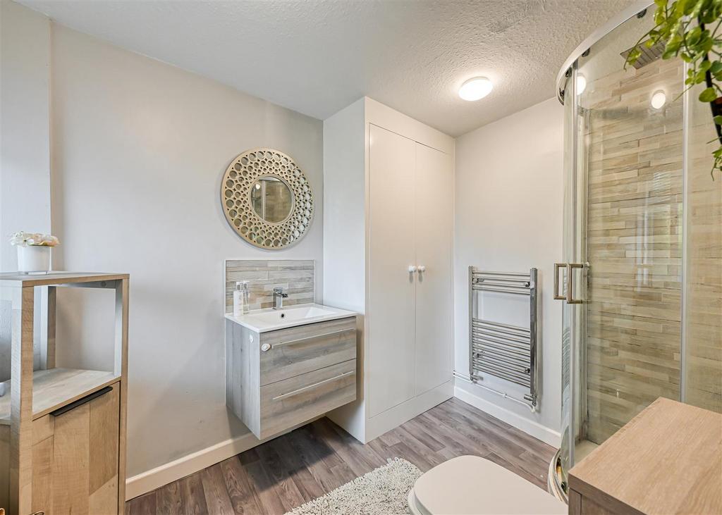 16 Ashley Gardens-15.jpg
