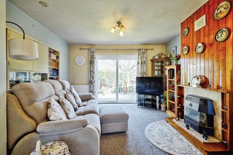 3 bedroom semi-detached house for sale, Merthyr Road, Northampton, Northamptonshire, NN5