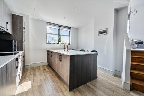 undefined, Lombard Street, Bristol, Bristol, BS3