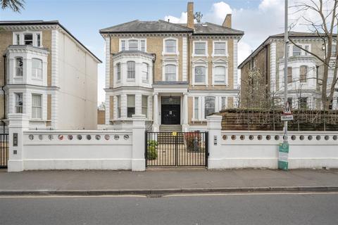 2 bedroom apartment for sale, Langley Road, Surbiton