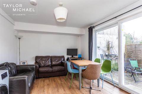6 bedroom detached house to rent, Middleton Rise, Brighton
