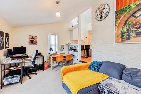 1 bedroom flat for sale, Shearwater Lane, Wellingborough, Northamptonshire, NN8