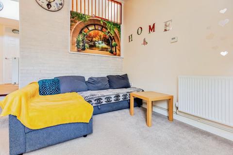1 bedroom flat for sale, Shearwater Lane, Wellingborough, Northamptonshire, NN8