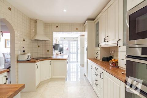 4 bedroom terraced house for sale, Pinewood Way, Hutton, Brentwood, Essex, CM13