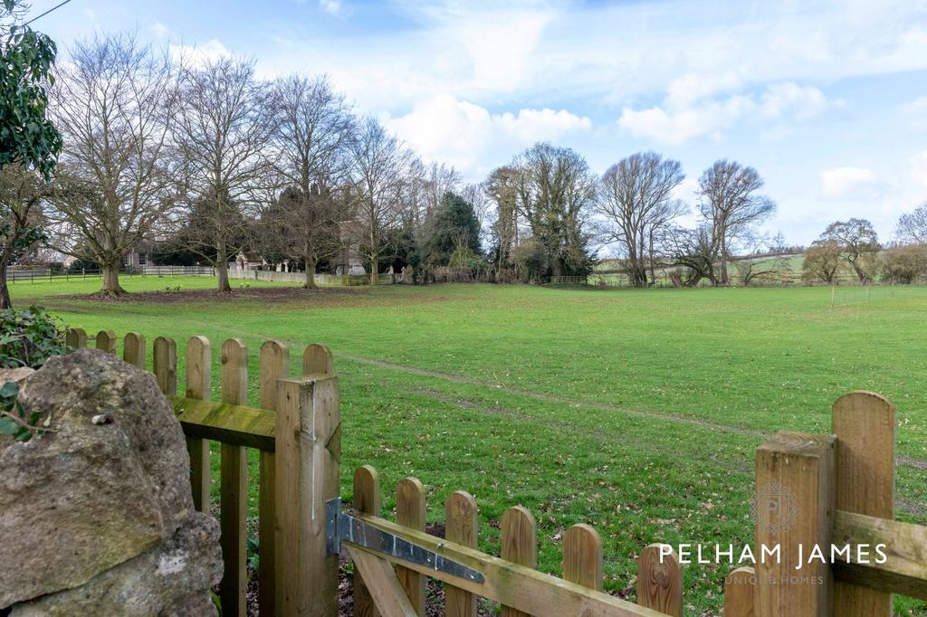 Field Views, Sherwood Cottage, Little Casterton