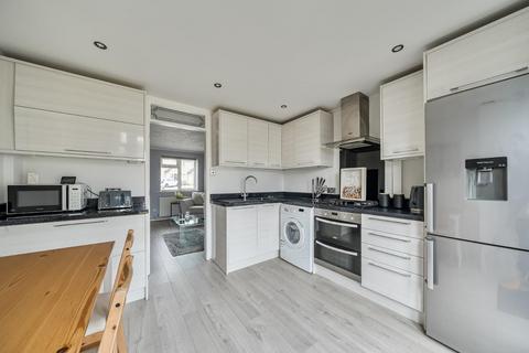 undefined, Roundhay, Leybourne, West Malling