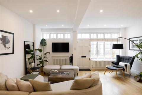 undefined, Ennismore Mews, London, SW7