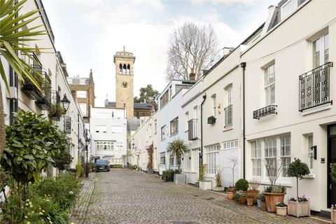 Ennismore Mews, London, SW7