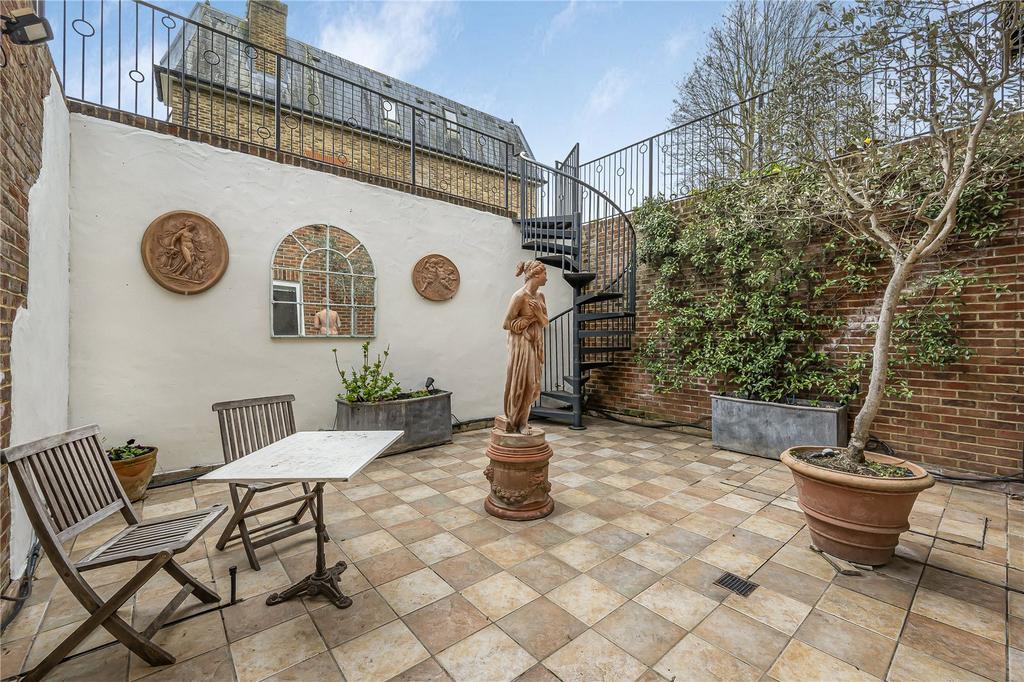 Courtyard