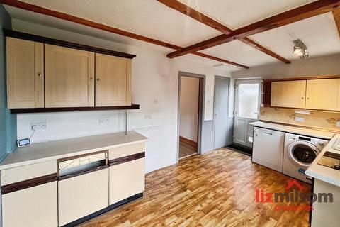 3 bedroom semi-detached house for sale, Randall Drive, Swadlincote DE11